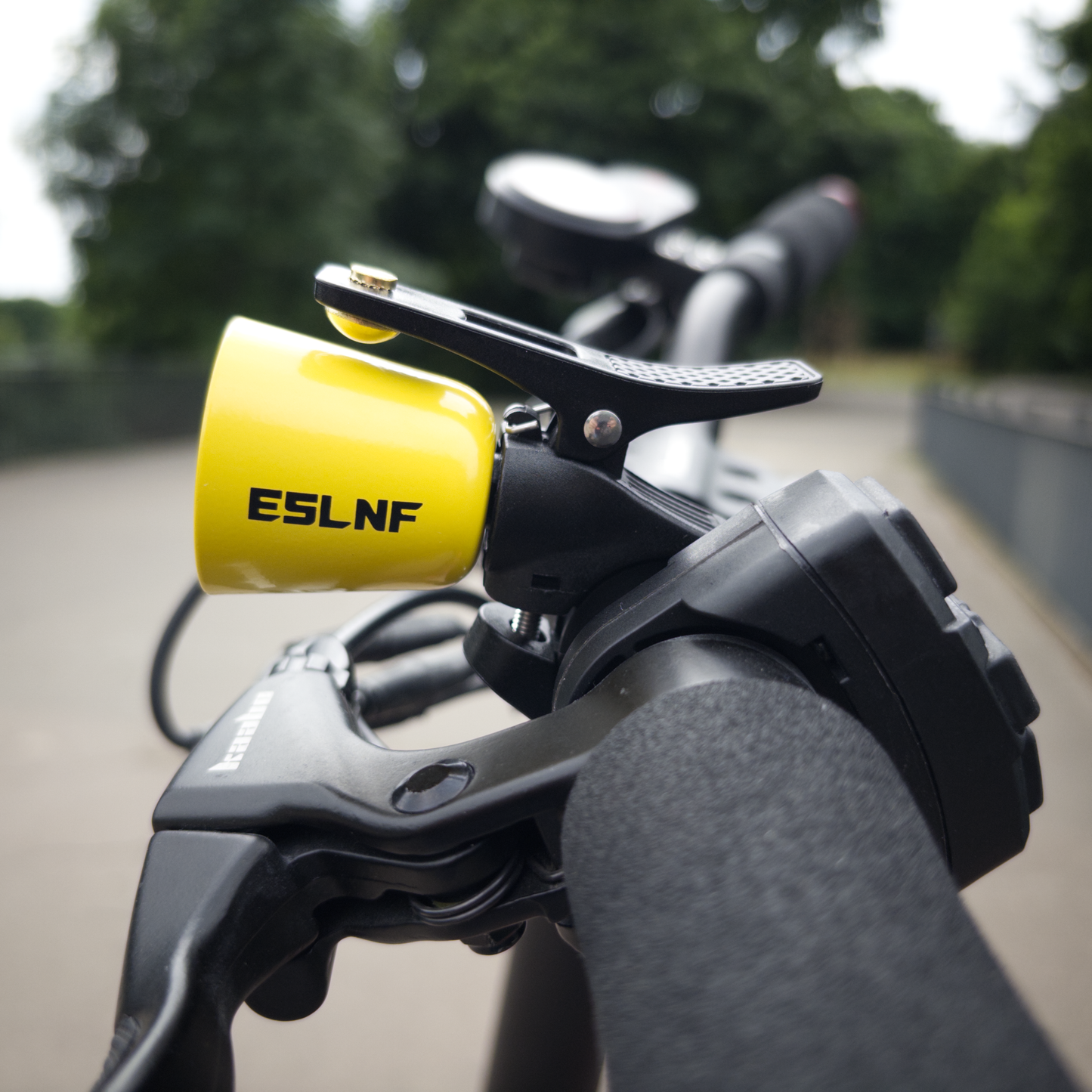 Głośny wygodny dzwonek do hulajnogi elektrycznej dzwonek rowerowy żółty